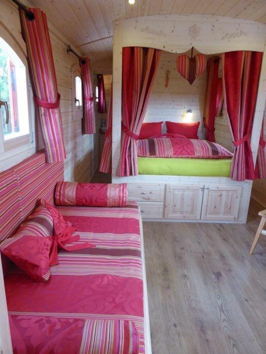 Вилла La Roulotte De Bourgogne Brianny Экстерьер фото
